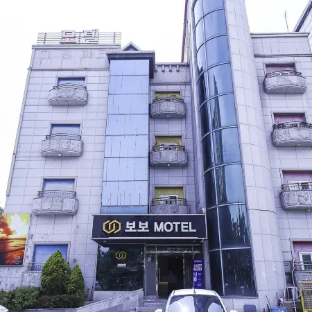 VOVO Hotel