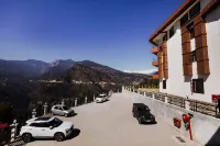 Regenta Resort Madhuganga Ukhimath - parking