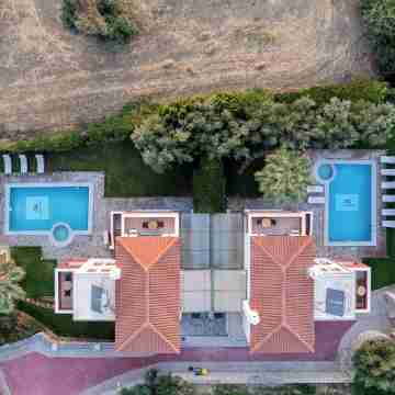 Complex Family Villas with 2 Private Pools, Game Rooms, and Basketball Court Hotel Exterior