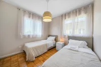 New Apartments Luiz I Bridge by Amber Star Rent Hotels in Vila Nova de Gaia