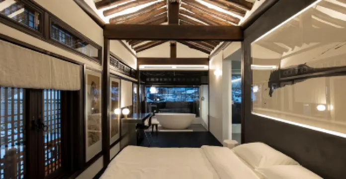 Luxury High-End Bukchon Hanokhotel Nostalgia Hotels in Bukchon Hanok Village