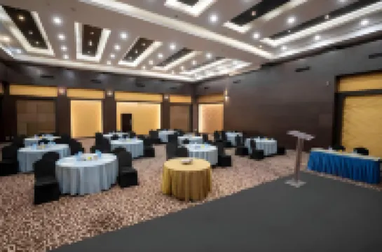 โรงแรมฮาเลซ