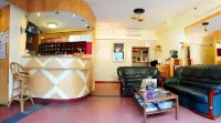 Chesscom Hotel Hotel di Gyal