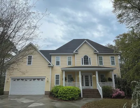 Luxury 5-bedroom house in Cedar Point with AC, WiFi, hotub, private yard & more!