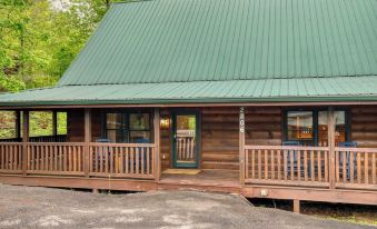 Hot Tub 360 Deck Views and Game Room Easy Access Yesteryear by AvantStay