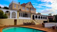 Albion Manor - Pool