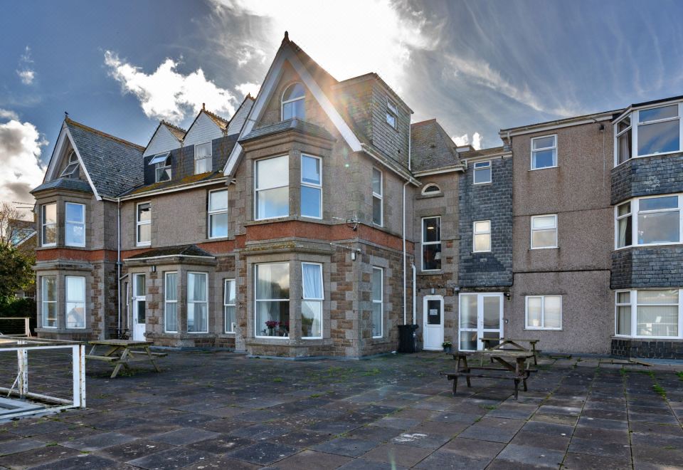 hotel overview picture