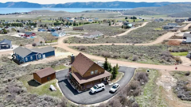 Rustic Mountain Lake Escape