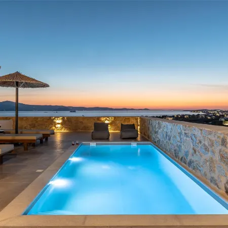 Lithia Exclusive Villas Hotels in Plaka