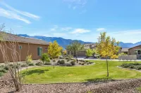 Serene SaddleBrooke Getaway – Private Patio, Resort Amenities & Views Hôtels à : 