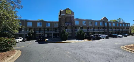 Studios & Suites 4 Less Charlotte