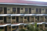 Crown Regency Beach Resort Hoteller i Manoc - Manoc