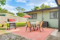 2 Mi to Cocoa Riverfront Park: Home w/ Patio! - Wifi