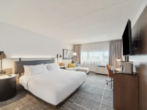 Crowne Plaza LANSING by IHG Hoteles en Waverly