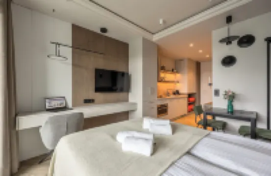Lily Apart - Rooftop Terrace Apartments by the Shipyard