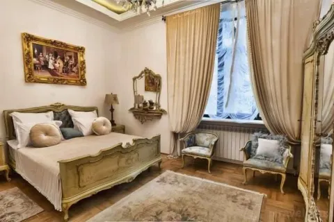 Conacul Coroanei Luxury Boutique Hotel