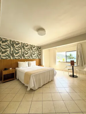 Ilha Porchat Hotel Hotels near Casa Laya