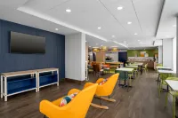 สปาร์ค บาย ฮิลตัน วิลเลียมส์เบิร์ก ฮิสทอริก แอเรีย