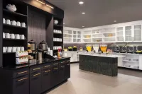 Hyatt Place Charlotte Downtown - breakfast