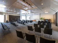 โรงแรมเมอร์เคียวซิตี้ ซวูลเลอ
