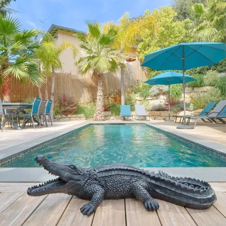 007 Villa Deva in Cannes