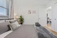 Salt Lake Cabana -- Hot Tub + Gated Parking + Outdoor Dining --