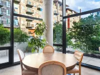 Airy and Open Corner Loft - 92 Walkscore Hotels in Redmond