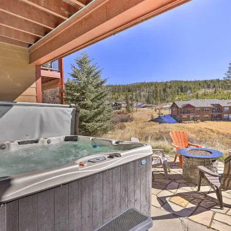 Gorgeous Fraser Townhome w/ Private Hot Tub!