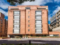 Churchill Hotel Bayeux Centre فنادق في بايو