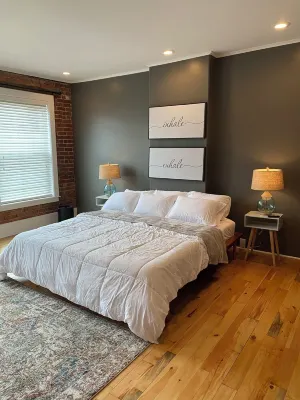 Swanky 1-bedroom loft apartment, located directly on Market street