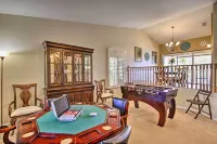 Boat Dock, Game Room! Lakefront Glendale Getaway - balcony