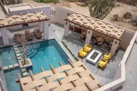 Quick walk to Cerritos Beach, private Hot tub, pool, gym, ocean & mountain VIEWS