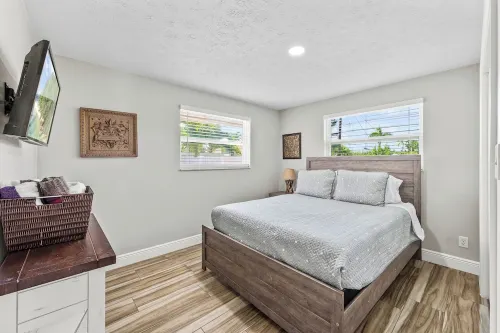 Naples Coastal Paradise Getaway By Vanderbilt Beach, Mercado and Whole Foods