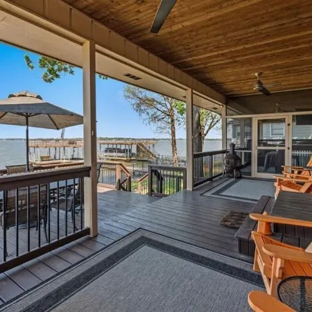 Cedar Creek Serentity Shores Lake house Отели в г. Тул