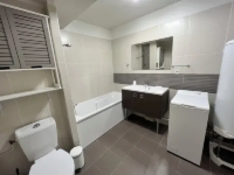 Charming downtown studio