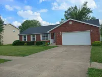 Landing Pad Hotel a Vine Grove