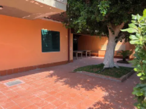 Vacation home with large outdoor space, 3 rooms, kitchen within walking distance to the sea Hotels in Costa Saracena - Castelluccio