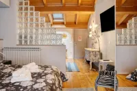 Antico Borgo Monregale - Charming Loft - Relax and charm in the heart of Mondovi Hotels near Mondovicino Outlet Village