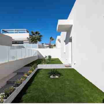 Luxury villa with heated pool Hotel Exterior