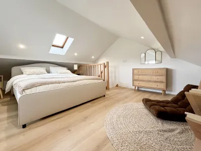 Duplex Three House | RER B 1 min | Netflix Hotels near Parc de Sceaux