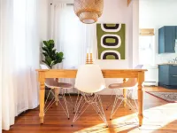 Cozy 2 bdrm Newburgh apartment with private parking Hotels in Newburgh