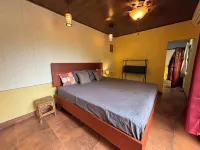 Spacious 5-bedroom beach house in delightful Playa Carrillo with WiFi, AC Hotels in Puerto Carrillo