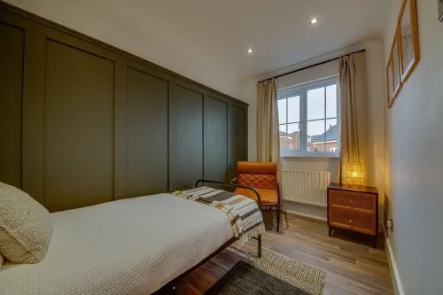 Luxury Hot Tub 1 King Bed 1 Single Bed Private Parking 90sec walk to the beach