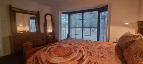 Cwm Fferm Country Bungalow is perfectly situated central Bellarine Peninsula VIC Hotels in Drysdale