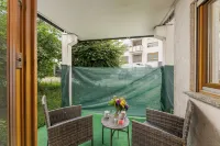 Rob's Flat: Bright 3-Room Apartment for up to 6 People, 2 Minutes to the S-Bahn Hotels in Weil der Stadt