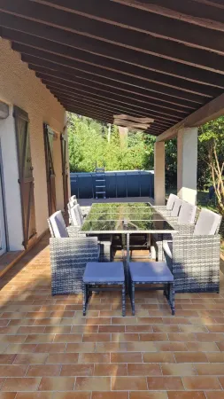 VILLA 515 WITH SWIMMING POOL. CLOSE TO MONTPELLIER CENTER AND BEACHES.