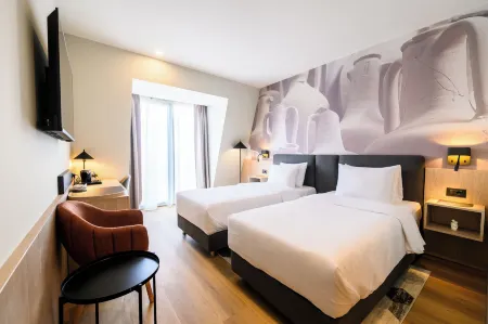 Mercure Alba Iulia Отели рядом с достопримечательностью «D M»