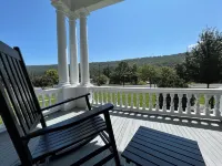 NEW ON VRBO Mountain view Grand 6BR 3BA Large Home in LaVale, 15min to Rocky Gap