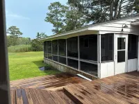 Charming Waterfront 2Bd Home Hideaway for Cozy Winter Rental in West Oc