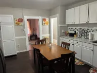 Cozy 3bd 1ba Free Parking